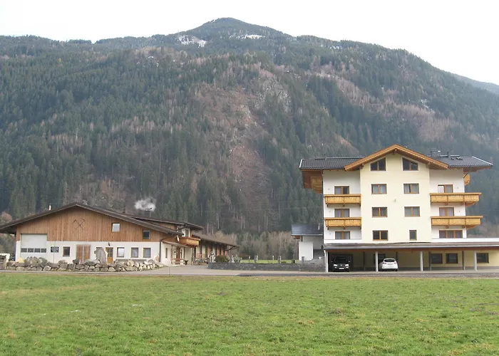 Apparthotel Stoanerhof